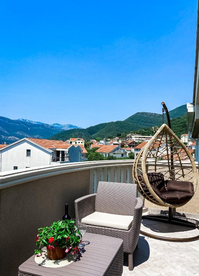 Mavalux Apartments Tivat Exterior foto